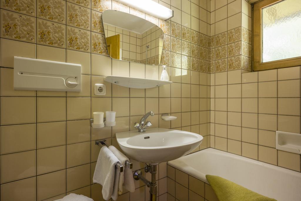 مايرهوفن Gaestehaus Pendl المظهر الخارجي الصورة