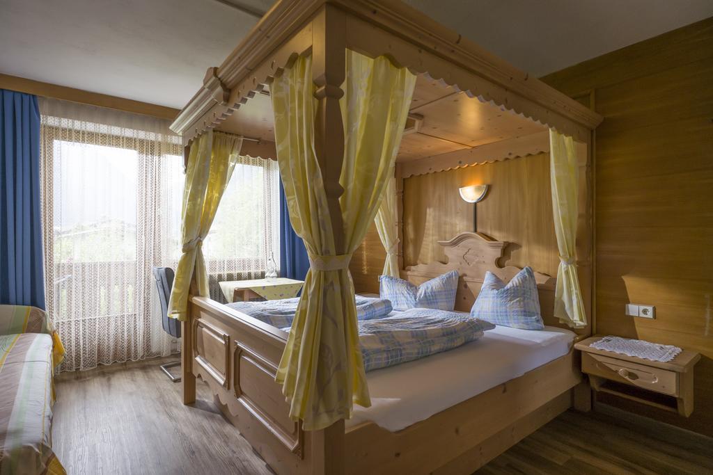 مايرهوفن Gaestehaus Pendl المظهر الخارجي الصورة